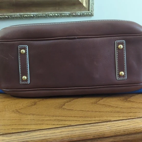 NWT Dooney & Bourke Chestnut Florentine Leather Shopper Bag with Zip Clos… - Picture 8 of 16